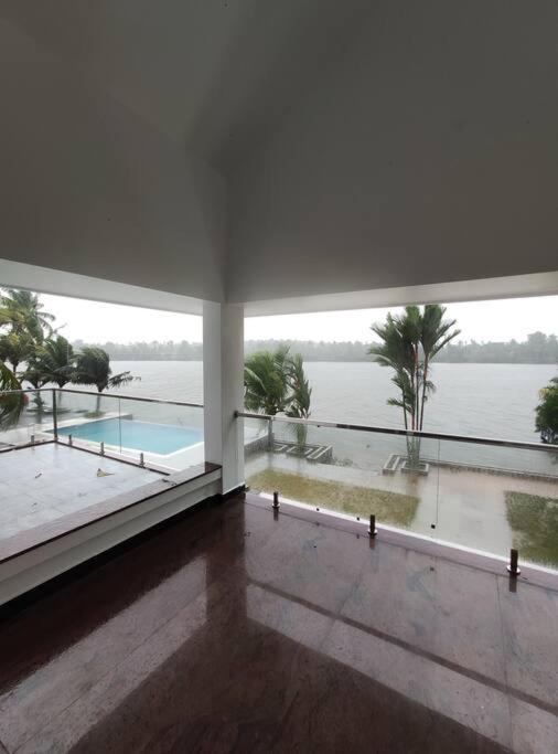 Riveria Portico Villa North Paravur Eksteriør bilde